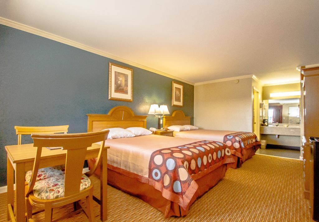 Super 8 By Wyndham Covington Otel Dış mekan fotoğraf